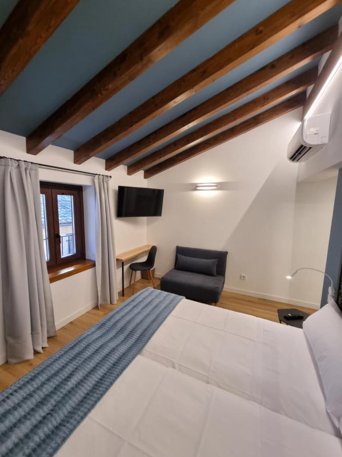 Hostal La Rua Estella Bagian luar foto